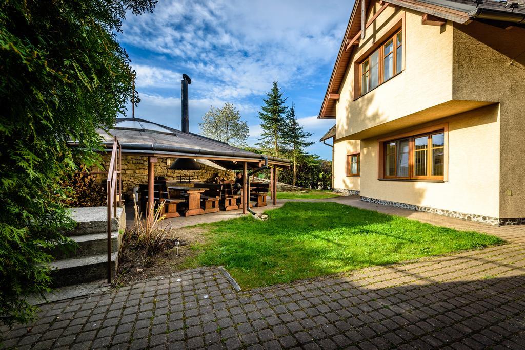 Vila Michal Bešeňová Exteriér fotografie