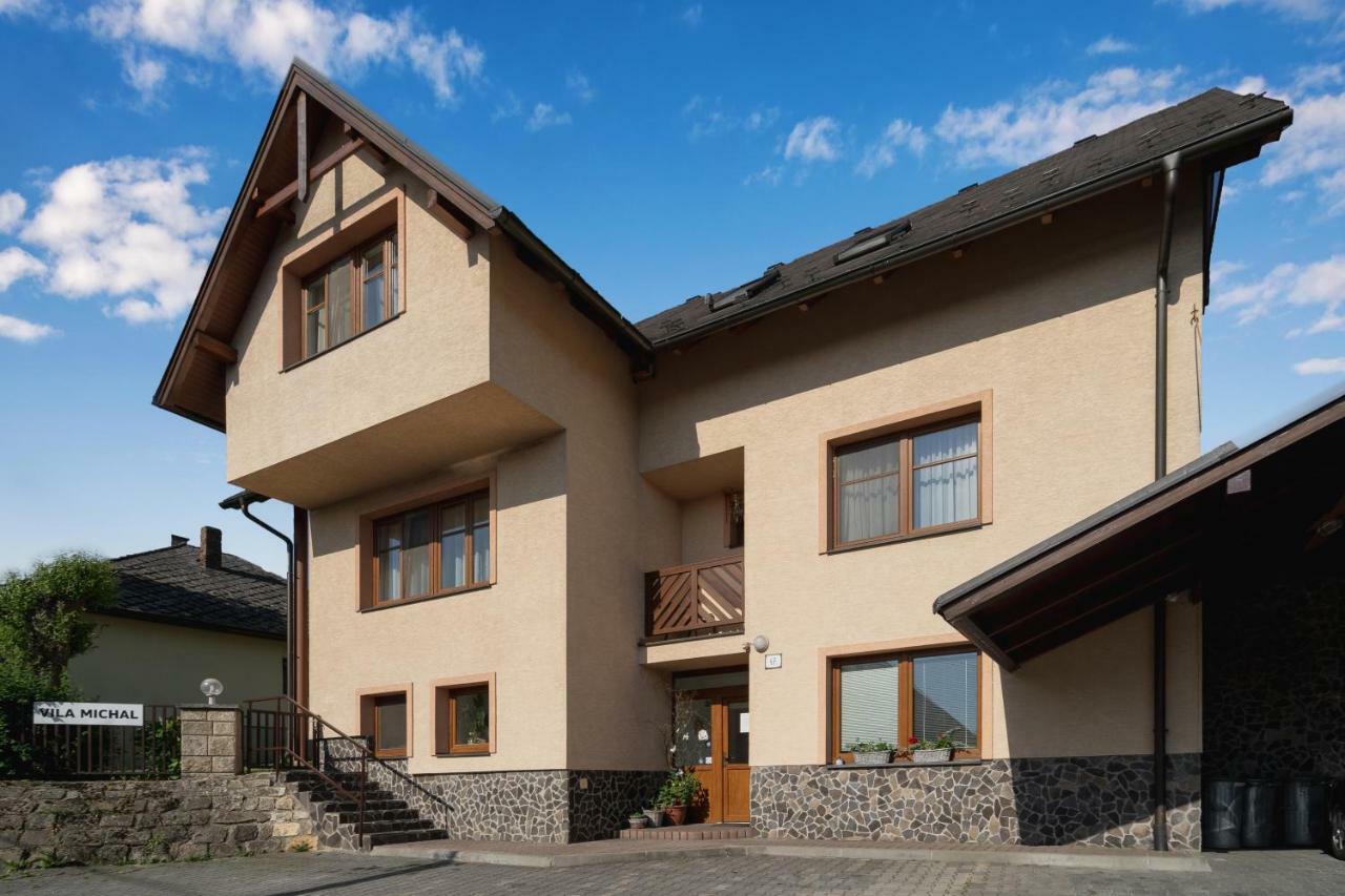 Vila Michal Bešeňová Exteriér fotografie