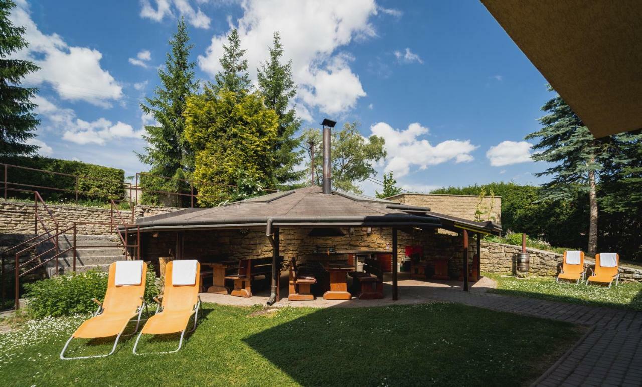 Vila Michal Bešeňová Exteriér fotografie