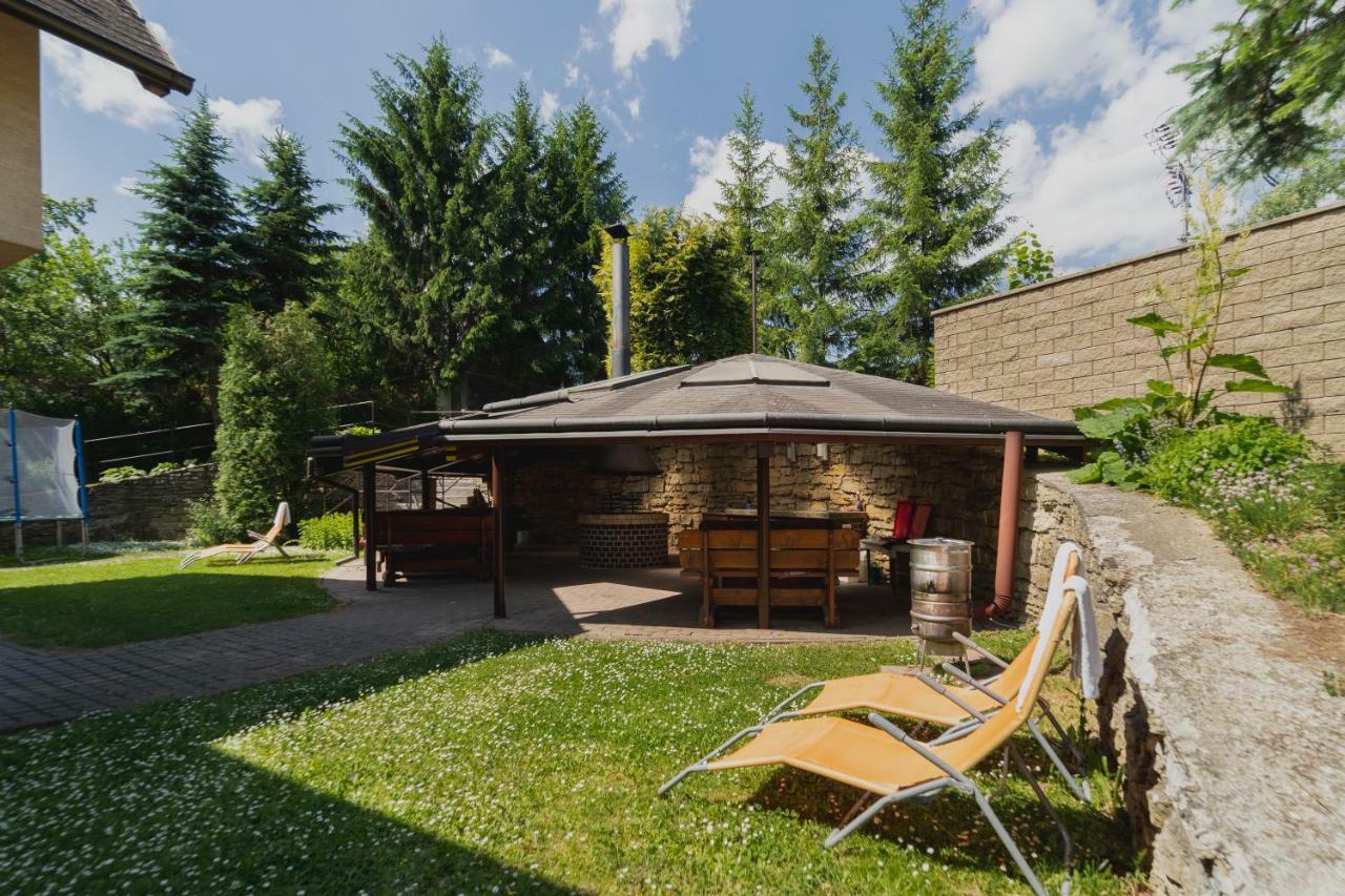 Vila Michal Bešeňová Exteriér fotografie